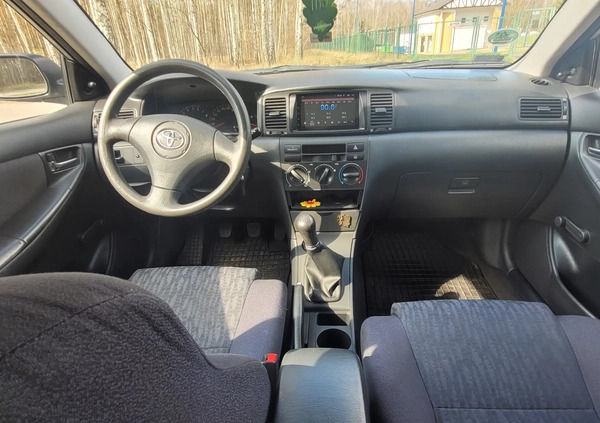 Toyota Corolla cena 5900 przebieg: 318650, rok produkcji 2002 z Grudziądz małe 67